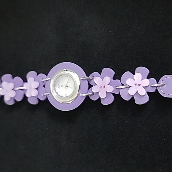 Kids / Womens Faded Glory Purple Floral Watch - Picture 2 of 6